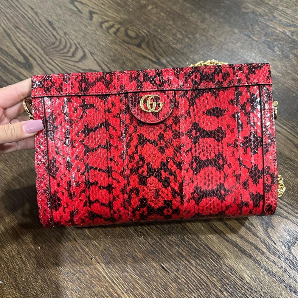 Gucci Crossbody Bag.